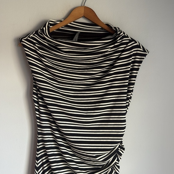 By Anthropologie Mock-Neck Ribbed Knit Dress Medium - Picture 3 of 12